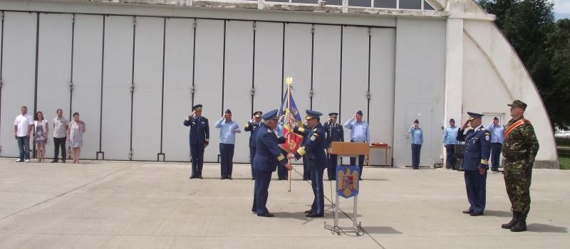 Comunicat de presă – predarea – primirea comenzii şi a drapelului de luptă ale Şcolii de Aplicaţie pentru Forţele Aeriene „Aurel Vlaicu”